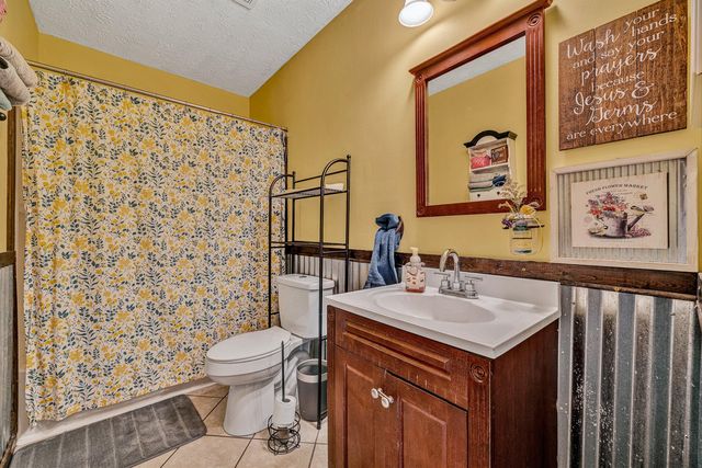 1145 FARMINGTON RD, Hardy, VA 24101