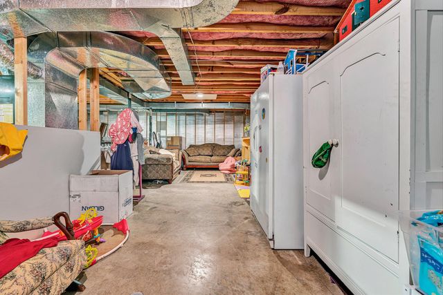 1145 FARMINGTON RD, Hardy, VA 24101