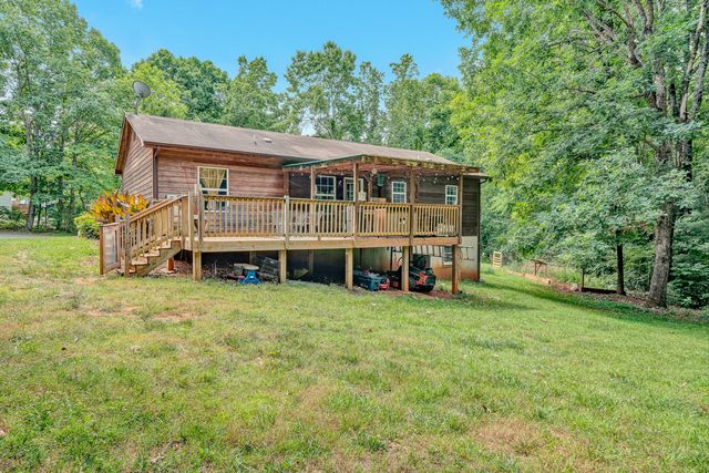 1145 FARMINGTON RD, Hardy, VA 24101