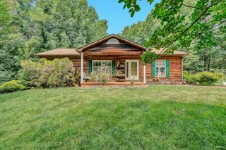 1145 FARMINGTON RD, Hardy, VA 24101