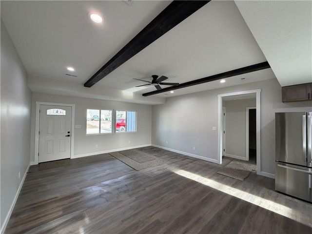 207 W 2nd Street, Creighton, MO 64739