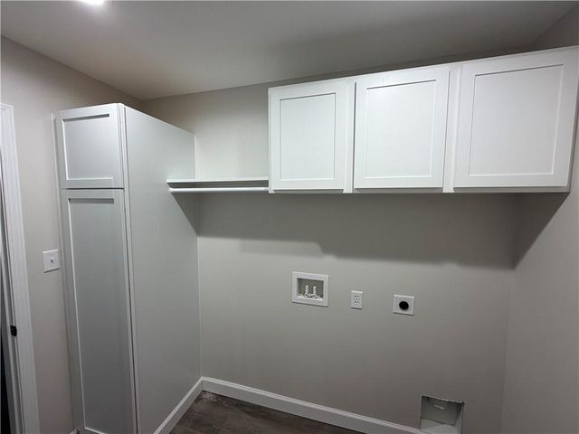 207 W 2nd Street, Creighton, MO 64739