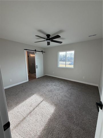 207 W 2nd Street, Creighton, MO 64739