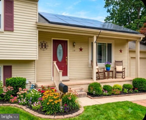 19 DRESDEN CT, Sicklerville, NJ 08081