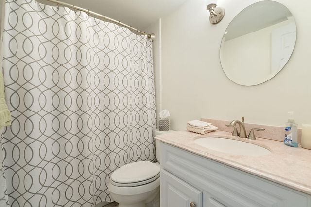 225 Beach Road 401, Tequesta, FL 33469