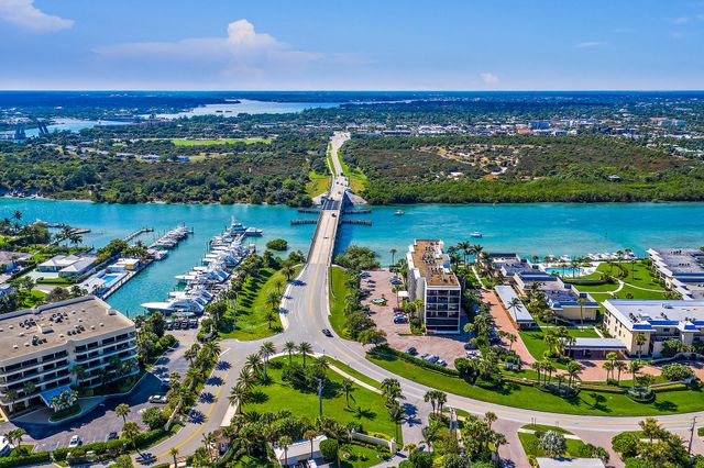 225 Beach Road 401, Tequesta, FL 33469