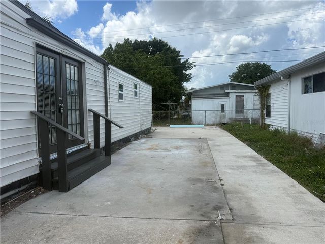 512 51ST AVENUE DRIVE W, Bradenton, FL 34207