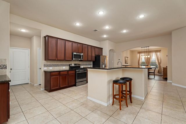 20131 Cascading Falls Boulevard, Cypress, TX 77433