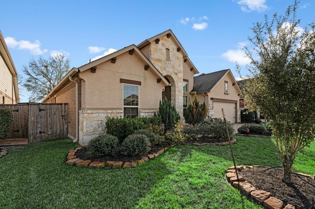 20131 Cascading Falls Boulevard, Cypress, TX 77433