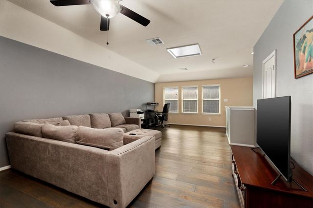 20131 Cascading Falls Boulevard, Cypress, TX 77433