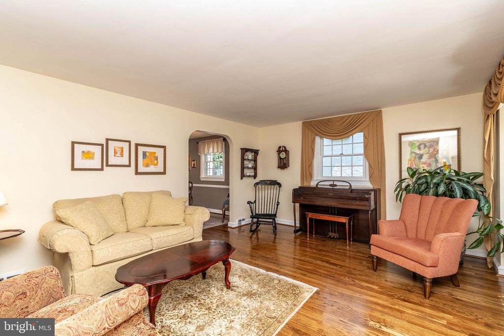 729 GRAISBURY AVE, Haddonfield, NJ 08033
