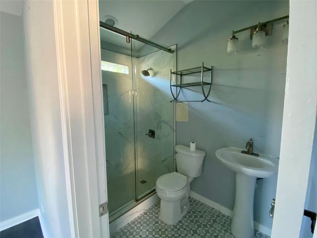 1505 Chippendale Road, Houston, TX 77018