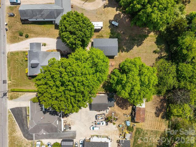 2407 N Main Street, Kannapolis, NC 28081