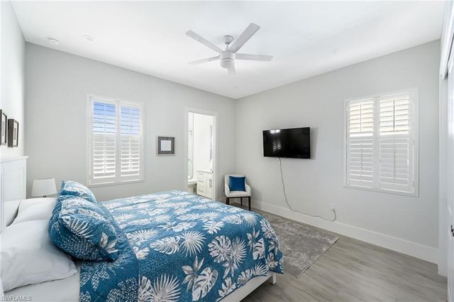 596 111th AVE N, Naples, FL 34108