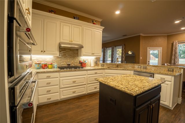 422 Oak Brook Drive, Lucas, TX 75002