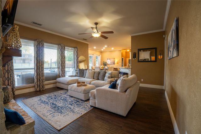 422 Oak Brook Drive, Lucas, TX 75002