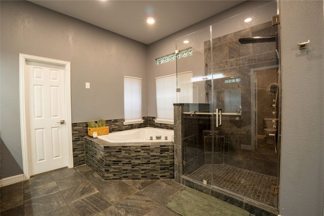 422 Oak Brook Drive, Lucas, TX 75002