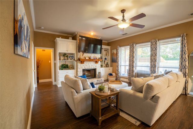 422 Oak Brook Drive, Lucas, TX 75002