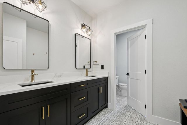 1020 Inka RD, Salado, TX 76571