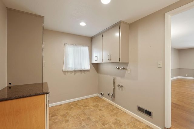 1150 Junewood Ct, Lodi, CA 95242
