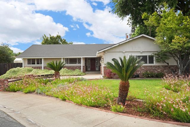 1150 Junewood Ct, Lodi, CA 95242