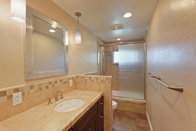 1150 Junewood Ct, Lodi, CA 95242