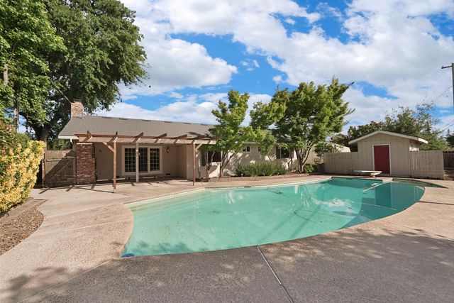 1150 Junewood Ct, Lodi, CA 95242