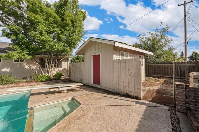 1150 Junewood Ct, Lodi, CA 95242