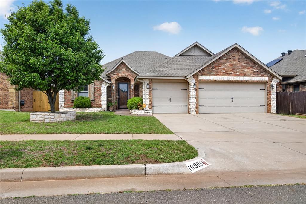 10905 SW 30th Terrace, Yukon, OK 73099