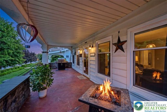 1747 West Union Boulevard, Bethlehem City, PA 18018