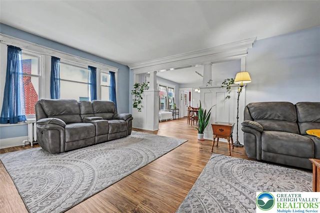 1747 West Union Boulevard, Bethlehem City, PA 18018