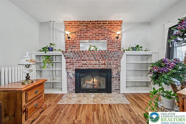 1747 West Union Boulevard, Bethlehem City, PA 18018