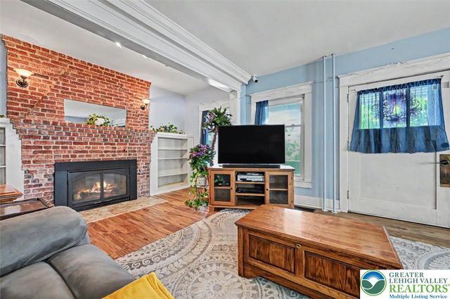 1747 West Union Boulevard, Bethlehem City, PA 18018