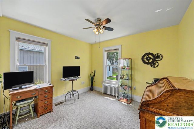 1747 West Union Boulevard, Bethlehem City, PA 18018