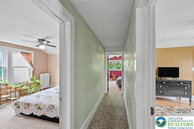 1747 West Union Boulevard, Bethlehem City, PA 18018