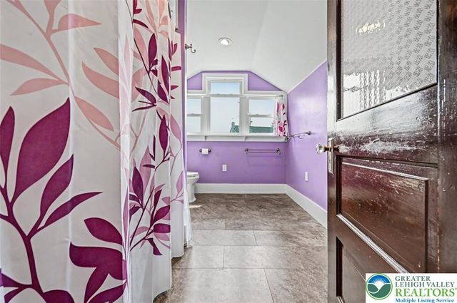 1747 West Union Boulevard, Bethlehem City, PA 18018