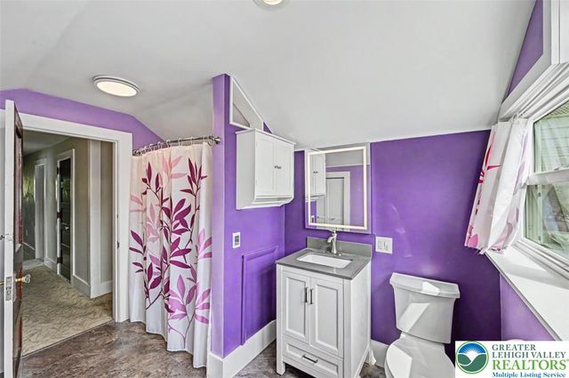 1747 West Union Boulevard, Bethlehem City, PA 18018