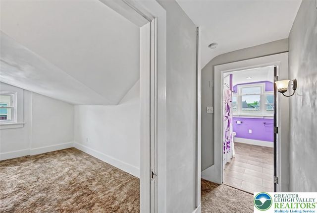 1747 West Union Boulevard, Bethlehem City, PA 18018