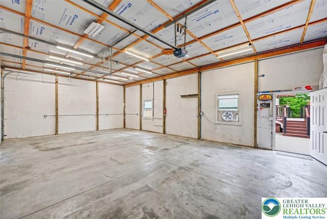1747 West Union Boulevard, Bethlehem City, PA 18018