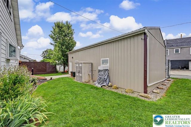 1747 West Union Boulevard, Bethlehem City, PA 18018