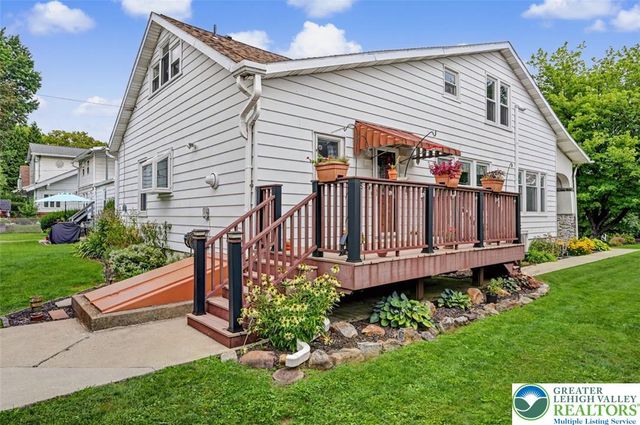 1747 West Union Boulevard, Bethlehem City, PA 18018