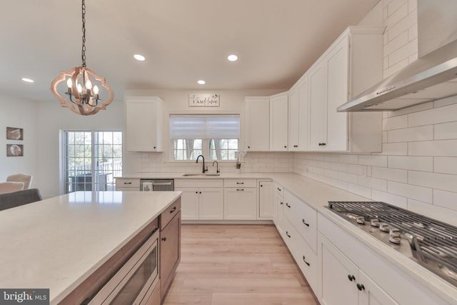 2595 STONEWALL DR, Center, PA 18034