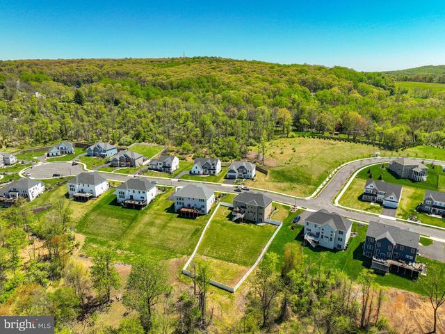 2595 STONEWALL DR, Center, PA 18034