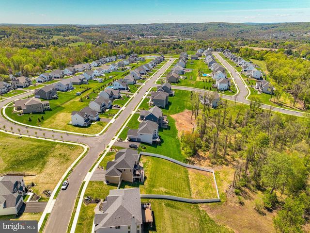 2595 STONEWALL DR, Center, PA 18034