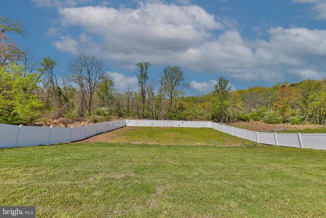 2595 STONEWALL DR, Center, PA 18034