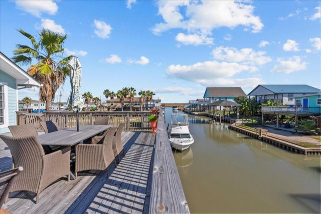 324 Shark Lane, Surfside Beach, TX 77541
