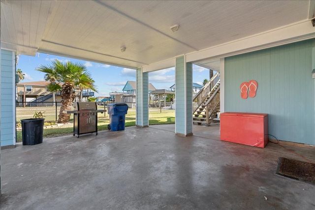 324 Shark Lane, Surfside Beach, TX 77541