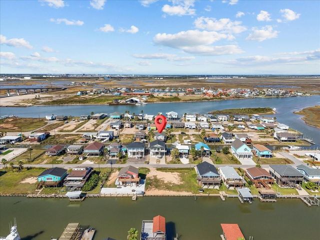 324 Shark Lane, Surfside Beach, TX 77541