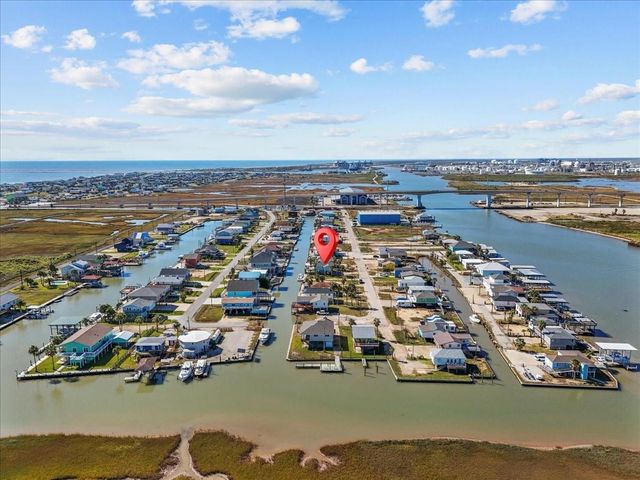 324 Shark Lane, Surfside Beach, TX 77541