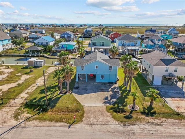 324 Shark Lane, Surfside Beach, TX 77541
